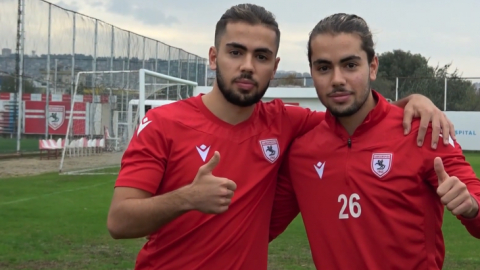 Tek yumurta ikizi Altıkulaç kardeşler, Samsunspor'un başarısı için forma terletiyor
