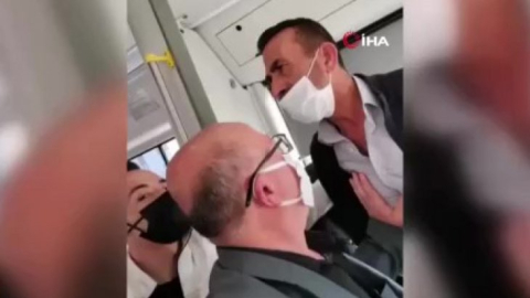 Belediye otobüsünde şoför çileden çıktı
