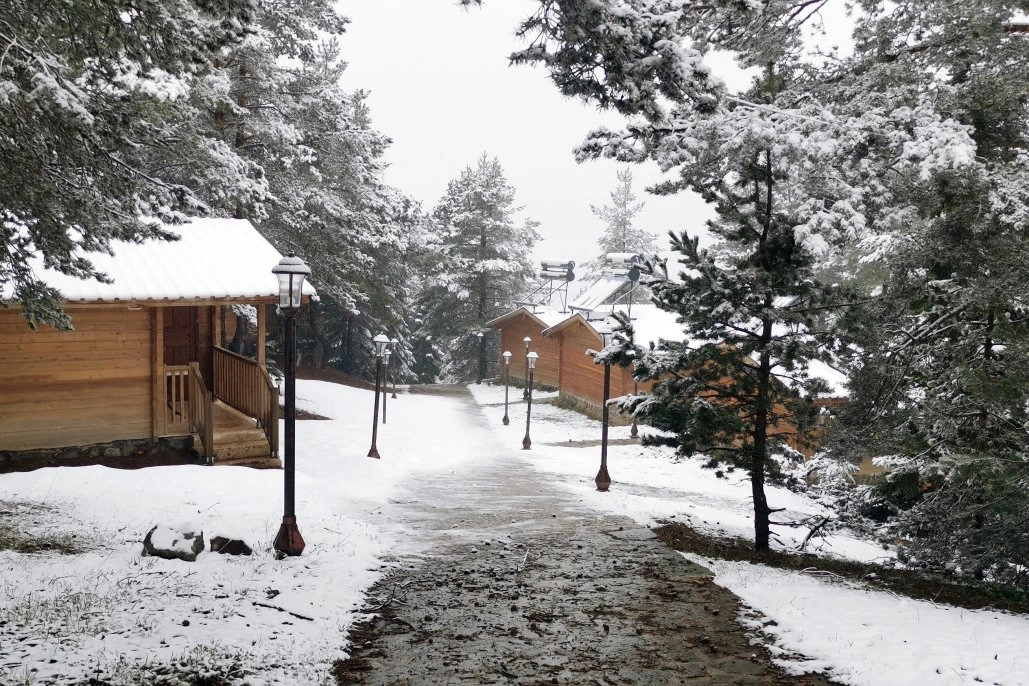    Gümüşhane dağları Mayıs ayında beyaza büründü   