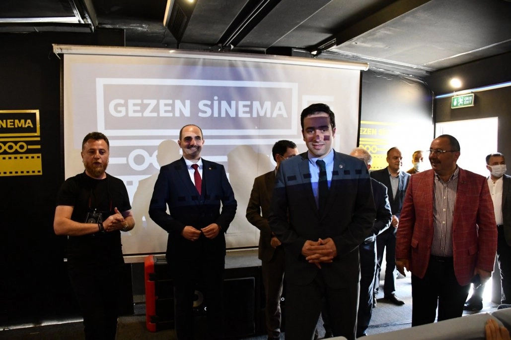 Gezen Sinema Tırı' ilk olarak kuruluş toprakları Söğüt’te sahne aldı