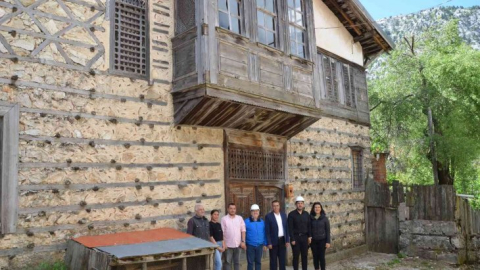 Antalya’da 300 yıllık tescilli 40 düğmeli ev turizme kazandırılacak