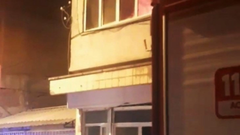 Sakarya’da evde çıkan yangında 2 kişi dumandan etkilendi   