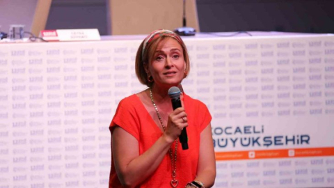 Ceyda Düvenci: 'TV dizilerindeki çalışma şartlarını uygun bulmuyorum'