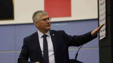 Üniversitede “Geleceğin Sigorta Ürünleri: Siber ve Dijital Sigortalar” etkinliği düzenlendi