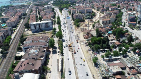 Tramvay çalışmaları kapsamında  D-100’de birer şerit trafiğe kapatıldı