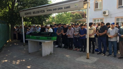 Eşi ve kendisinin canına kıymıştı, aynı mezarlıkla farklı yerlere defnedildiler