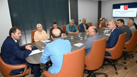 Vali Salih Ayhan’dan Gençlik ve Spor İl Müdürlüğü’ne ziyaret