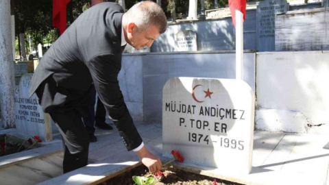 Gölcük'te şehitler dualarla anıldı