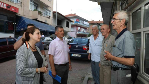 İzmit Belediyesi heyeti, vatandaşların taleplerini dinledi