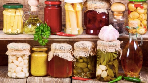 Kışlık konservelerdeki ölüm riskine dikkat