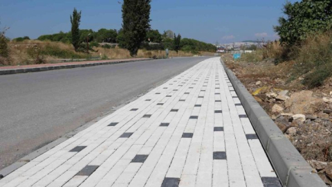 Darıca Burak Reis Caddesi'nde yenileme çalışmaları devam ediyor