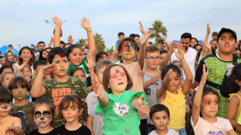 'Çık Dışarıya Oynayalım' etkinliklerinde 17 bin çocuk doyasıya eğlendi