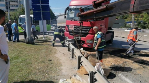 Bariyerlere çarptı, burnu bile kanamadan çıktı