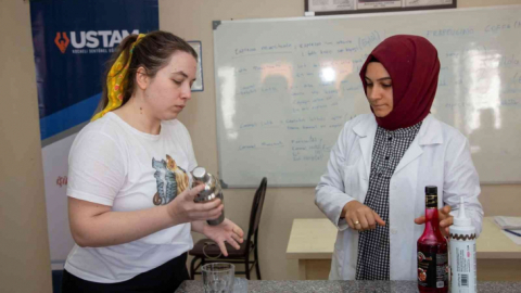 Barista olmak isteyen KO-MEK'e