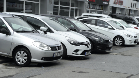 Galericiler üzgün ! İkinci el otomobil piyasası durgun