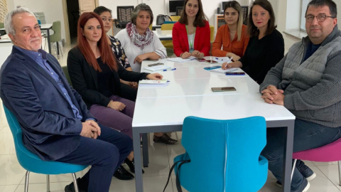 Bu toplantılarla babalar daha bilgili