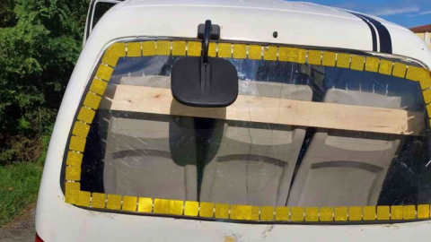 Kapalı kasa kamyonetle öğrenci taşıyan ehliyetsiz sürücüye 13 bin TL ceza