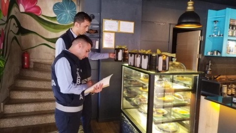 Zabıta ekipleri kafeterya ve restoranlarda denetimde