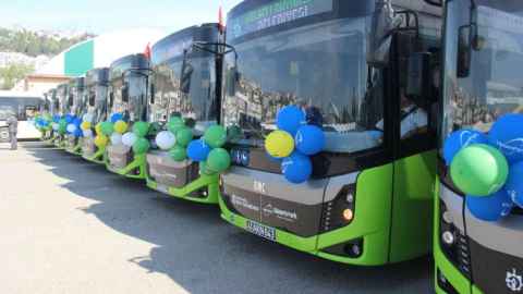 Binlerce kilometre yol yapıp, çevreyi kirletmiyorlar