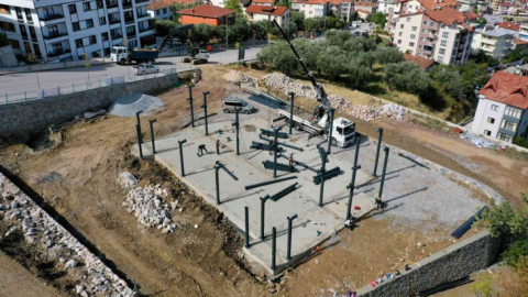 Karamürsel Millet Bahçesi çalışmaları tüm hızıyla devam ediyor