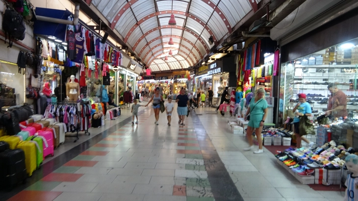 Marmaris esnafı bu sezondan mutlu, önümüzdeki sezondan umutlu