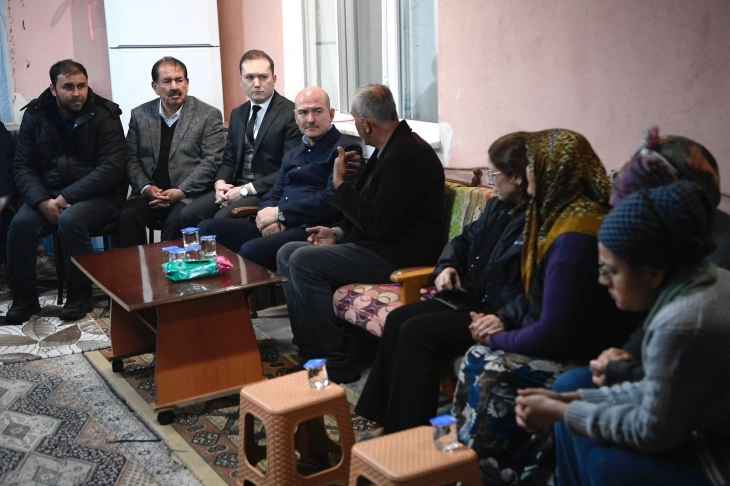 Soylu'dan maden şehitlerinin ailelerine ziyaret