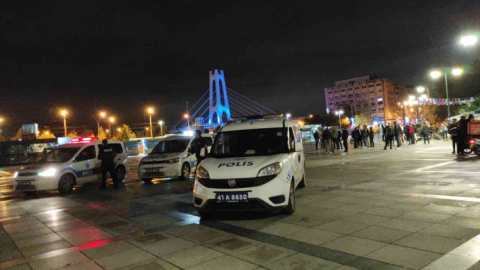 İzmit'te 2 grup tekme tokat birbirine girdi