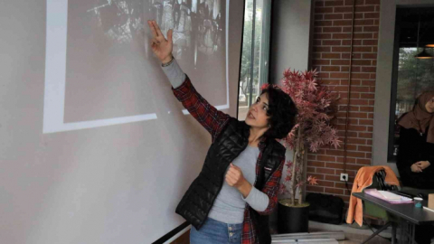 Temel fotoğrafçılık kursunda eğitimler başladı