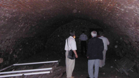 Çöplüğünden Herkül, evlerin altından tünel çıkan kent: 'İzmit'