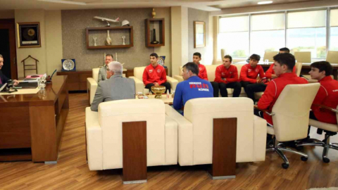 Başkan Büyükakın: 'Hedefimiz, Kocaeli'nin su sporlarının merkezi ve markası olmasıdır'