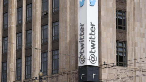 Elon Musk, Twitter’ın 4 üst düzey isminin işine son verdi