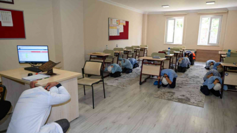 Asrın felaketini yaşayan şehirde hayat kurtaracak tatbikat