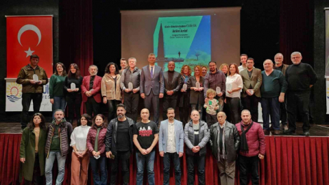 Gölcük ve iklim krizini en iyi yansıtan kareler ödüllendirildi