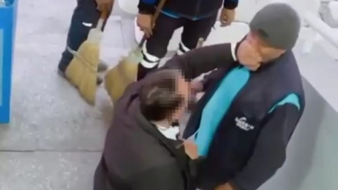 Temizlik görevlisine tokatlı saldırı kamerada !
