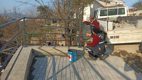 Derince'de boş araziler temizlendi, cadde ve sokaklar pırıl pırıl oldu