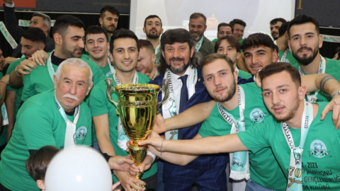 Kandıra Gençlerbirliği Süper Amatör Lig'e yükseldi