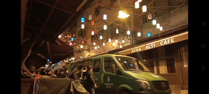 Ortaklar arasında kavga çıktı ! 1 ölü