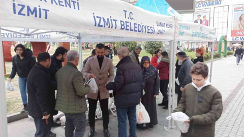Belediye istiridye mantarları yetiştirip, halka ücretsiz dağıttı
