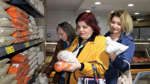 Toplanan atıklar Çınarkart'la paraya dönüşüyor