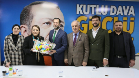 AK Parti'den Kocaeli'de 12 ilçede eş zamanlı etkinlik
