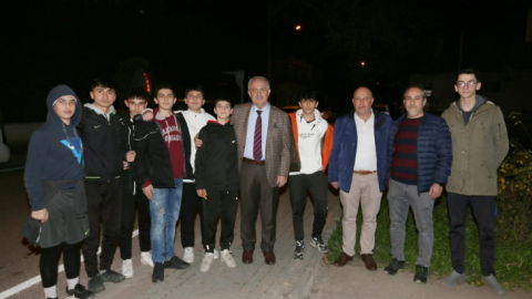 Başkan Aygün esnaf ve gençlerle projelerinden bahsetti