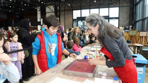 20 bin çocuk sanat ve eğlence atölyelerinde tatil keyfi yaşadı