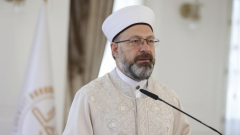 Diyanet İşleri Başkanı Erbaş açıkladı, deprem nedeniyle vefat eden vatandaşlar için camilerde sela okunacak