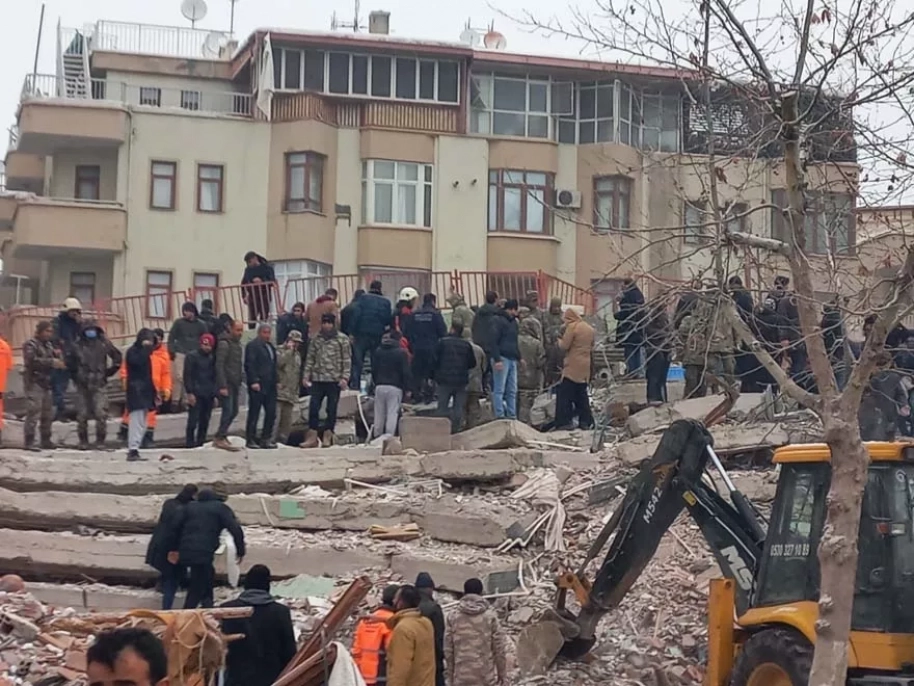 Ülkemizi sarsan deprem felaketi