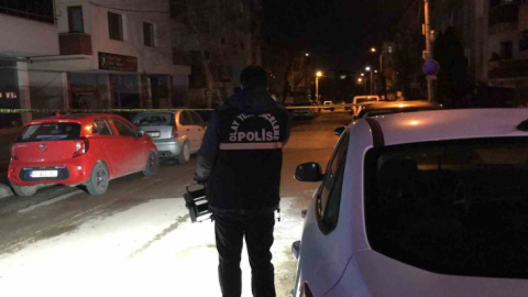 Kocaeli'deki evinin önünde silahla vuruldu