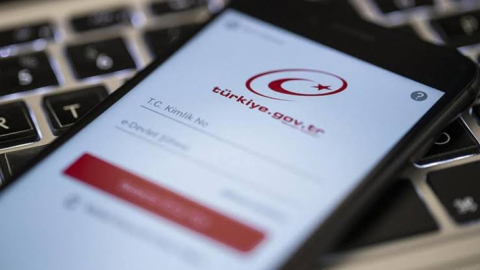 Afetzedeler geçici kimlik belgelerini e-Devlet’ten alabilecek