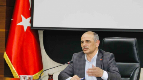 Başkan Söğüt: 'Kamudaki riskli binaları boşaltacağız'