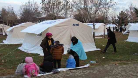 Deprem sonrası “normal“ yaşama nasıl dönebiliriz