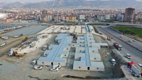 Hatay'da 96 konteynerden oluşan 54 yataklı hastanenin yapımı tamamlandı