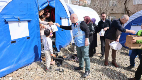 Çadırkent'te 8 Mart kutlaması